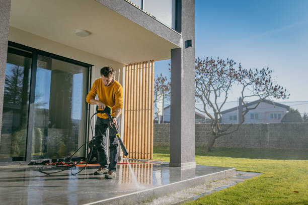 Animal Enclosure Cleaning in Montara, CA